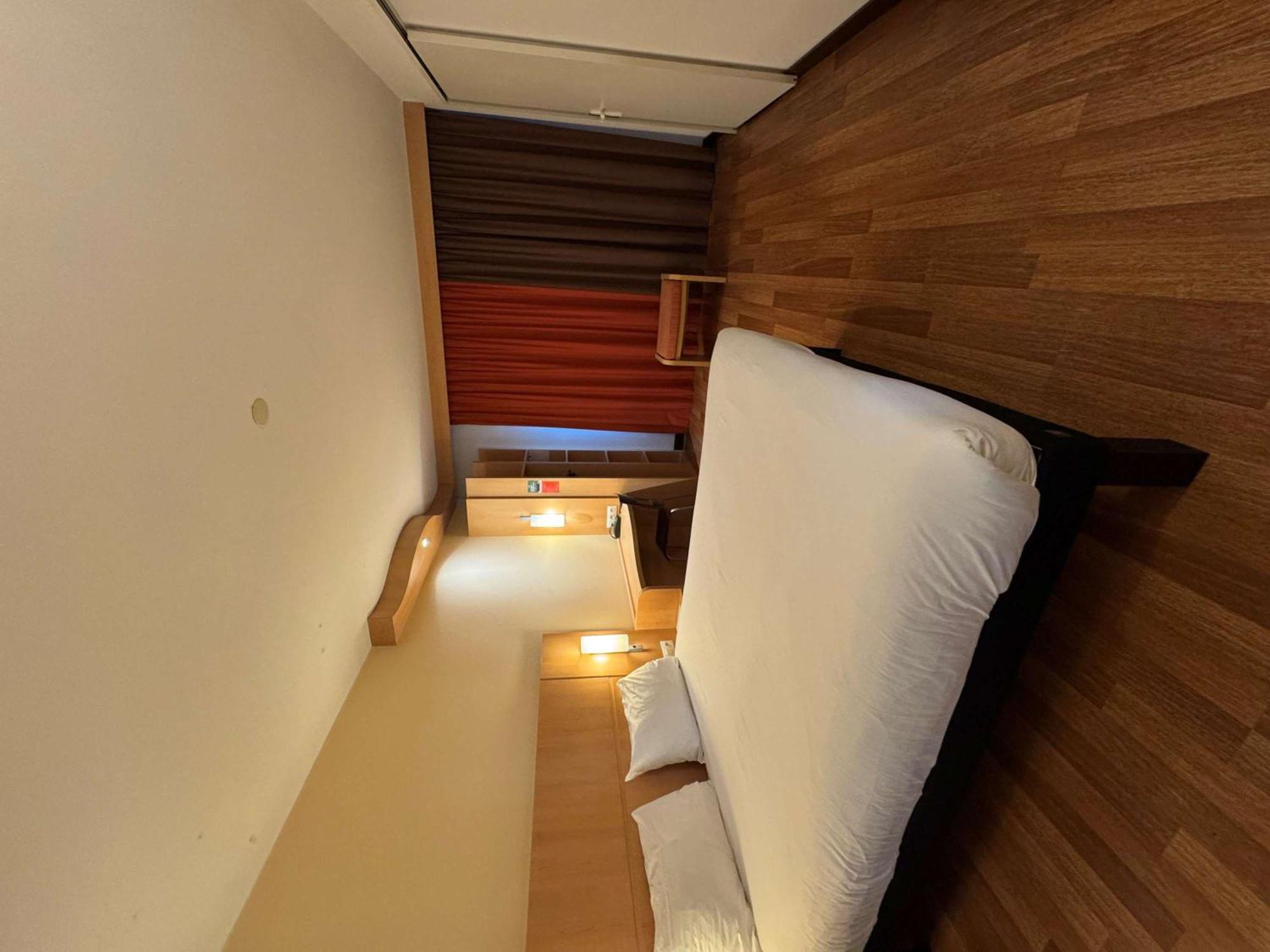 Ibis Istres Trigance Exterior foto